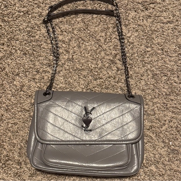 Gray Quilted Leather Shoulder Bag - Picture 2 of 7